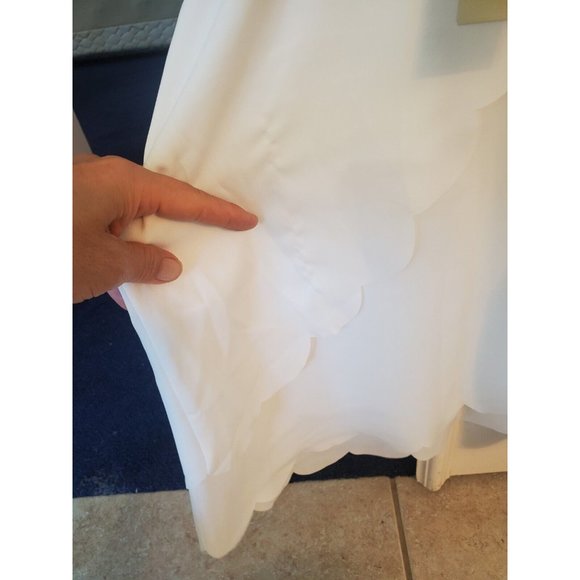 francesca’s Emmelee White tank top, scalloped hem, women’s small NWT - Picture 8 of 8